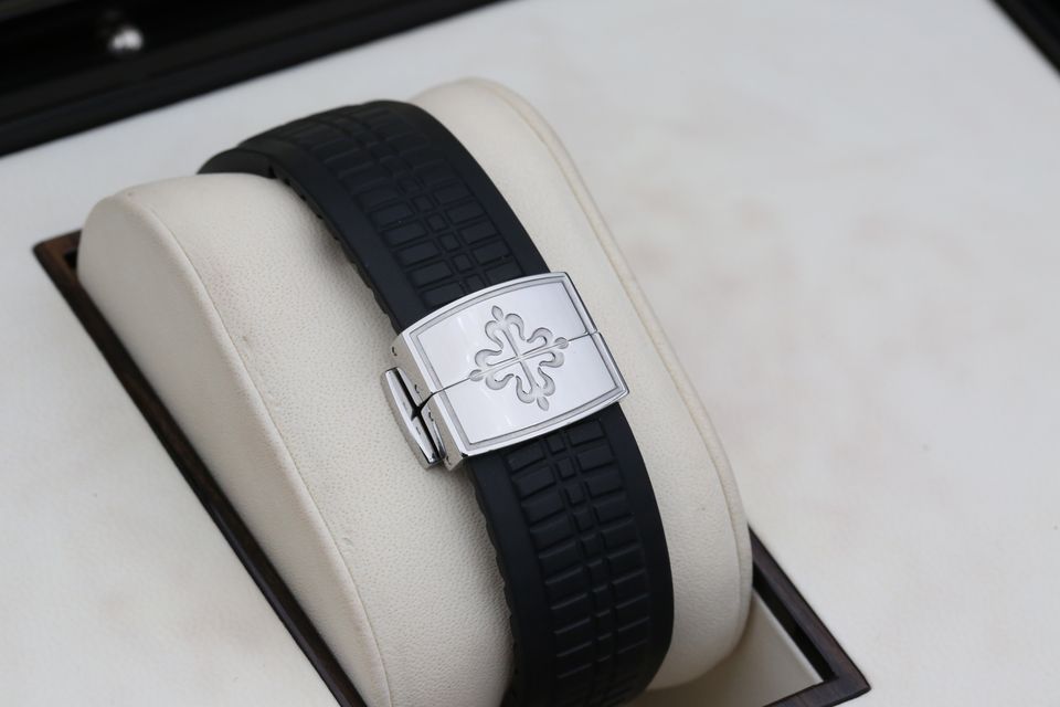 Patek Philippe Aquanaut 5164A-001 Image 3